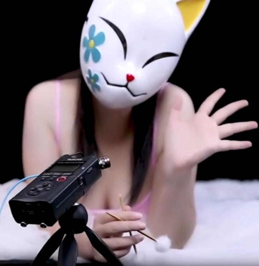 12104704.jpg mimi中文ASMR 喘息 口腔音 舔耳 弹舌音 丝袜按摩 比基尼