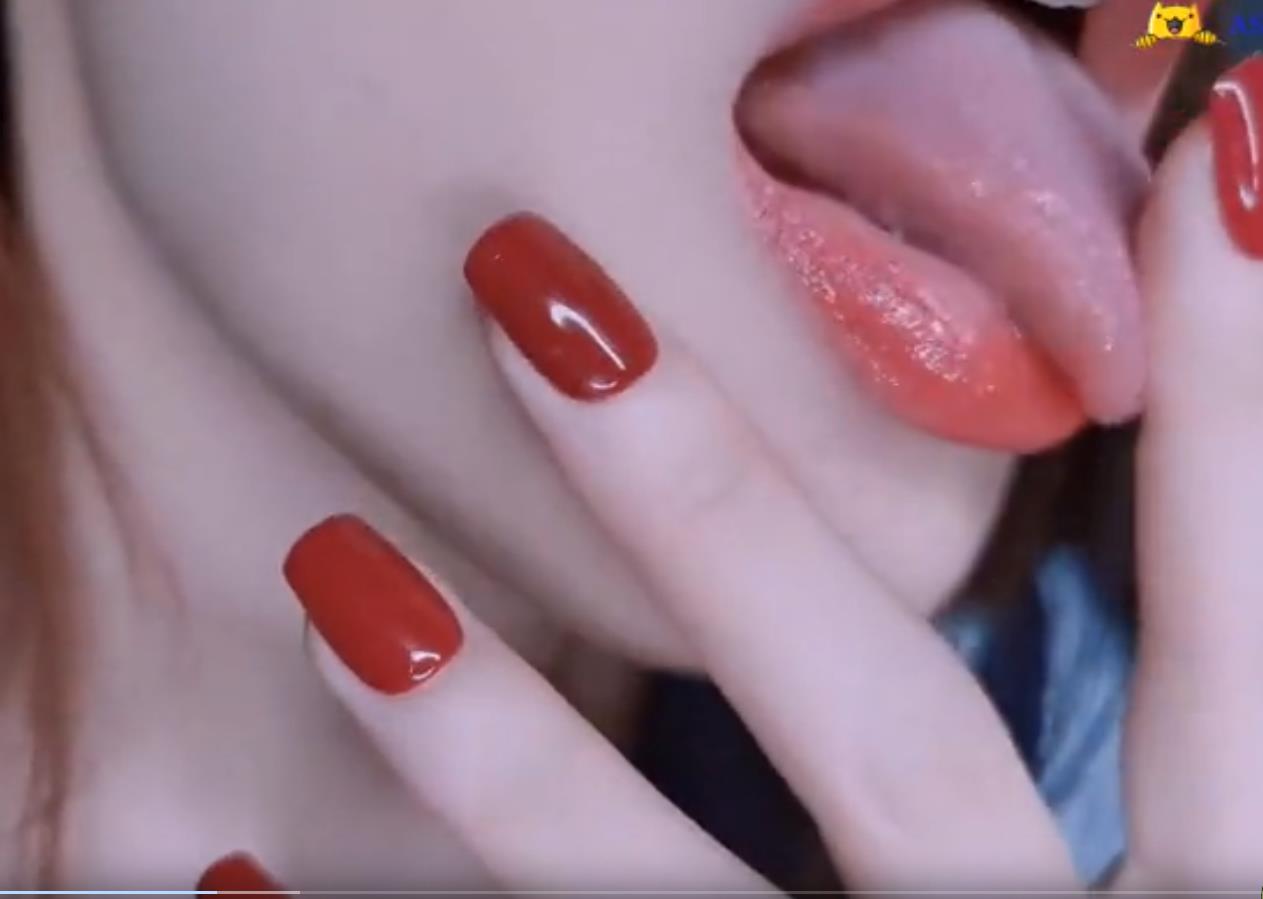 B站 大小姐金克丝 乖女儿 制服诱惑 烈焰红唇 舌头特写稀有定制